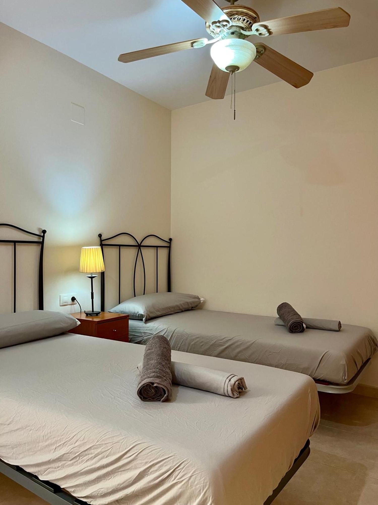 Appartement Enamora A 10 Min De La Playa Norte, Con Parking Incluido, Wifi Y Smart Tive, Disfruta De De 5 Estrellas