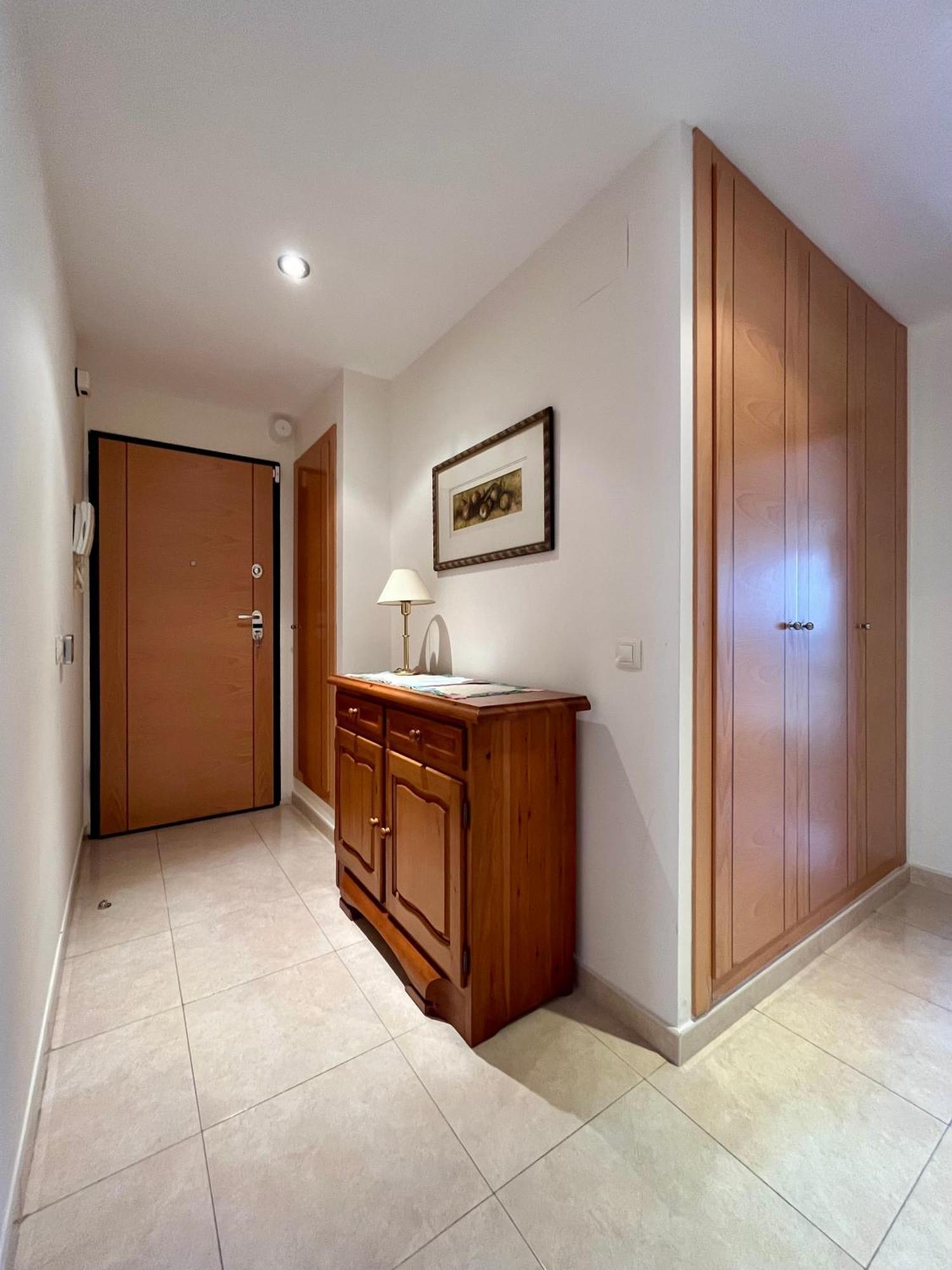 Enamora A 10 Min De La Playa Norte, Con Parking Incluido, Wifi Y Smart Tive, Disfruta De De 5 Estrellas